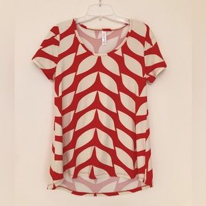 LuLaRoe Classic T — size XS — coral & cream leaf print